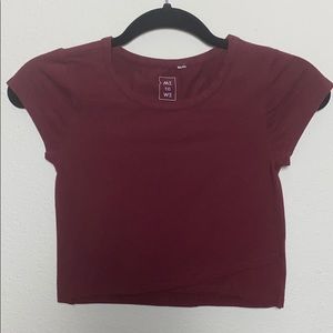 Maroon short sleeve crop top